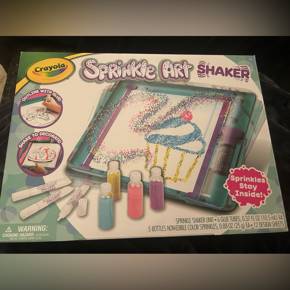Crayola Sprinkle Art Shaker with Colorful Sprinkles